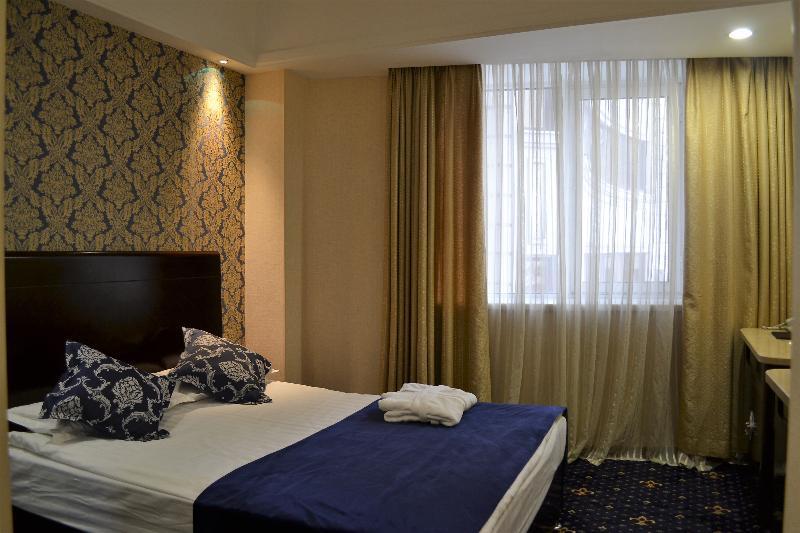 Renion Hills Hotel อัลมาตี ภายนอก รูปภาพ
