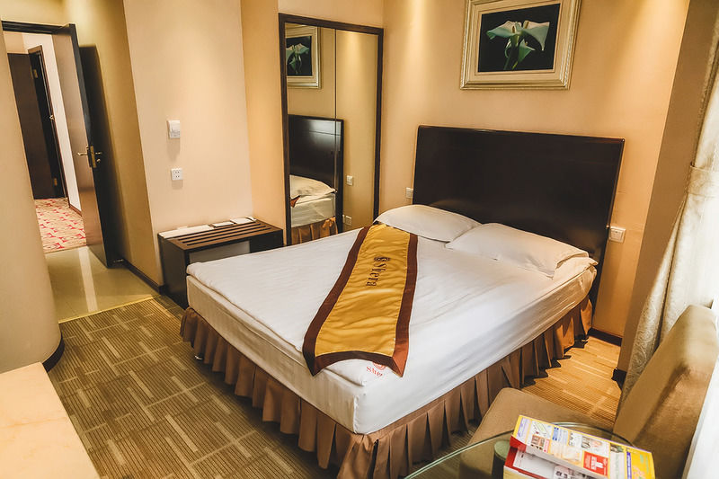 Renion Hills Hotel อัลมาตี ภายนอก รูปภาพ