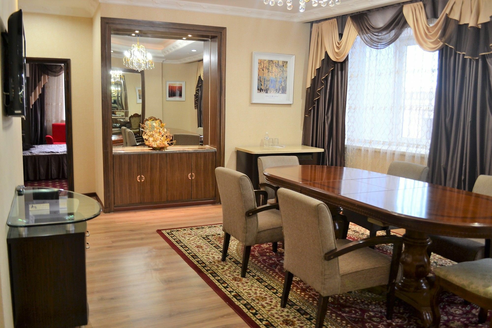 Renion Hills Hotel อัลมาตี ภายนอก รูปภาพ